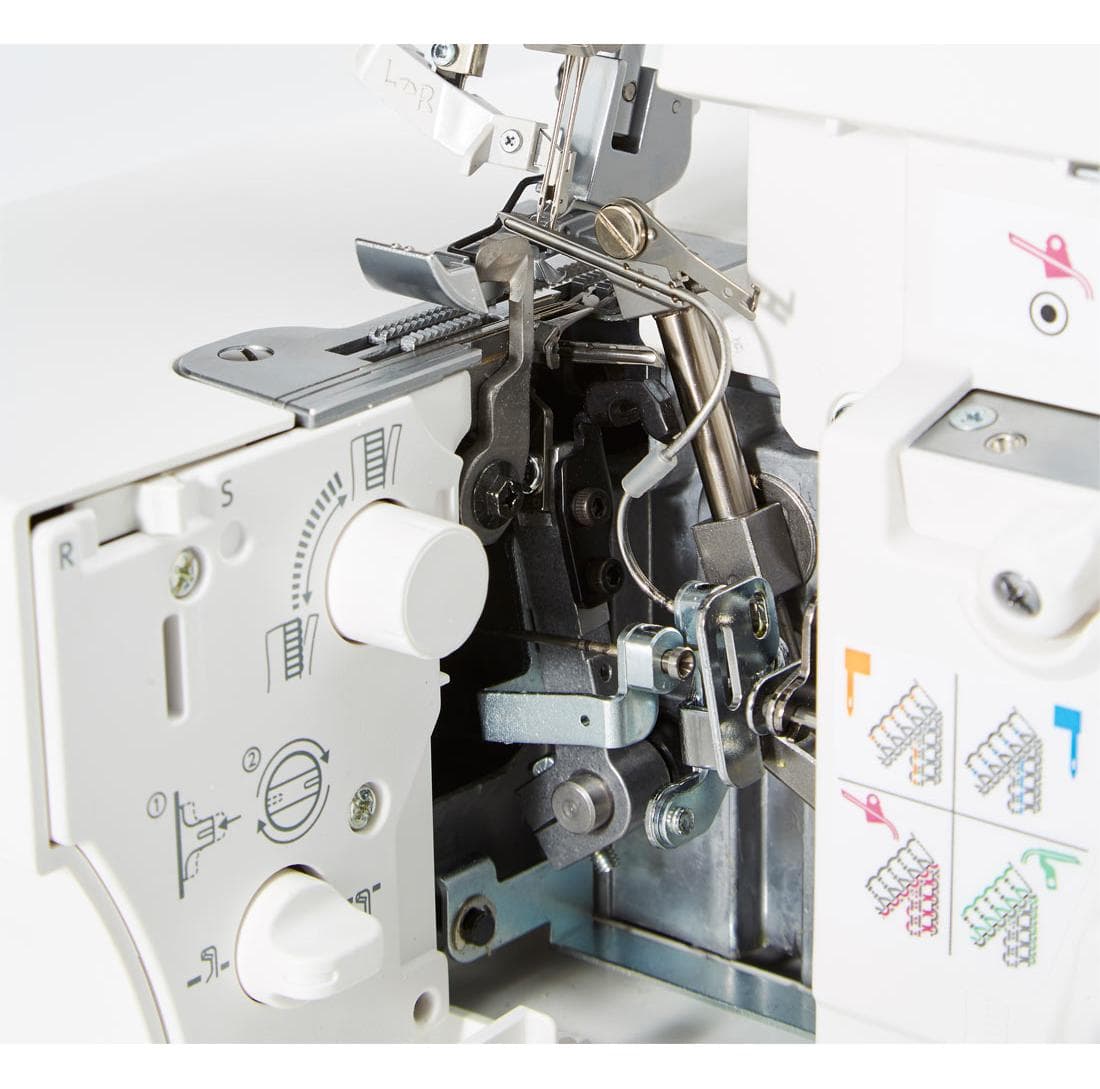 Owerlok JANOME Air Thread AT2000D