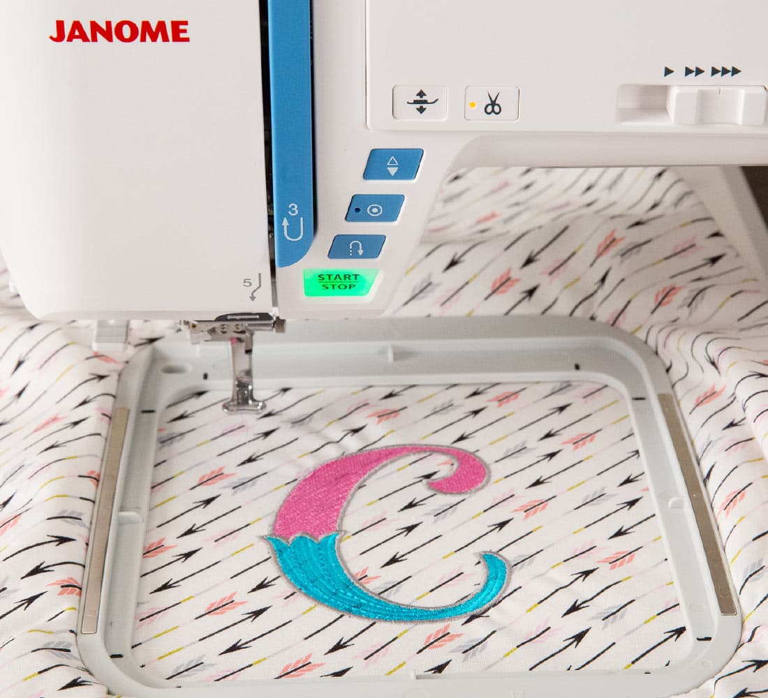Janome Skyline S9