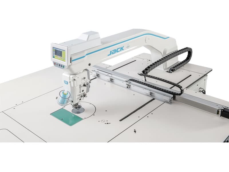 Jack M9-SS-F13-X pole szycia 1400x950mm z obrotową głowicą i dużym chwytaczem