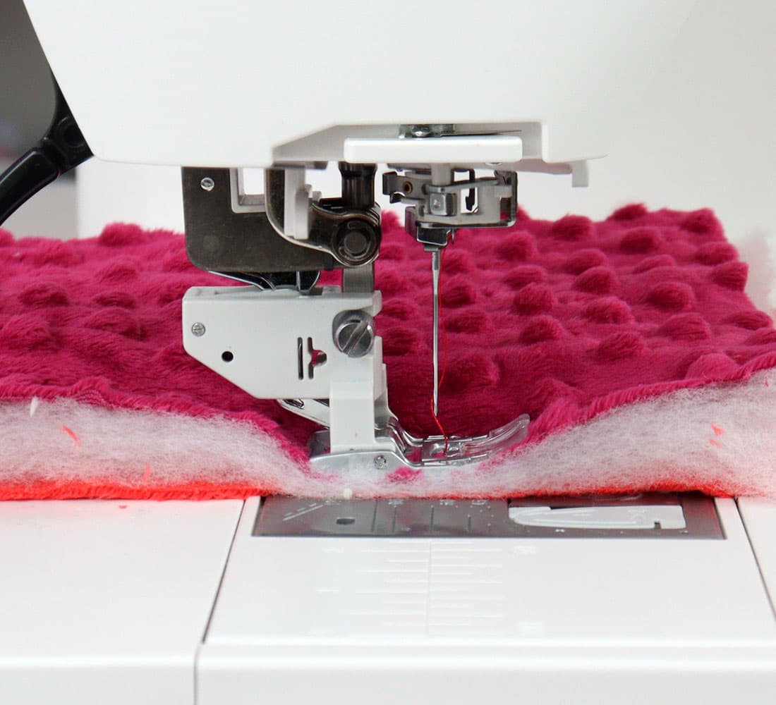 Janome Skyline S6 AE