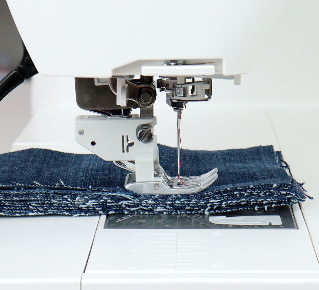 Janome Skyline S6 AE