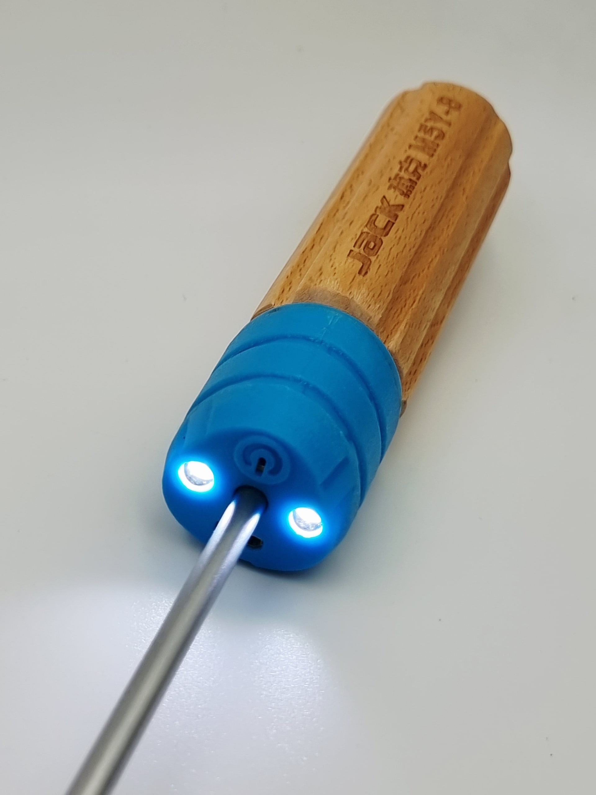 Śrubokręt płaski z oświetleniem LED 8"  5mm JACK 811768 - widok 2